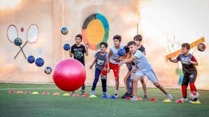 揭秘“博彩游戏中的文化偏见”：为什么亚洲人爱百家乐而欧美爱轮盘？（文化视角下的博彩偏好：为何亚洲钟情百家乐而欧美偏爱轮盘？）