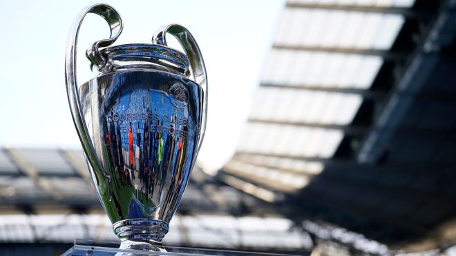 也展现了她 也展现了她