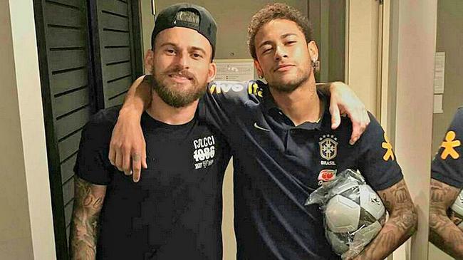 族传统体育 族传统体育